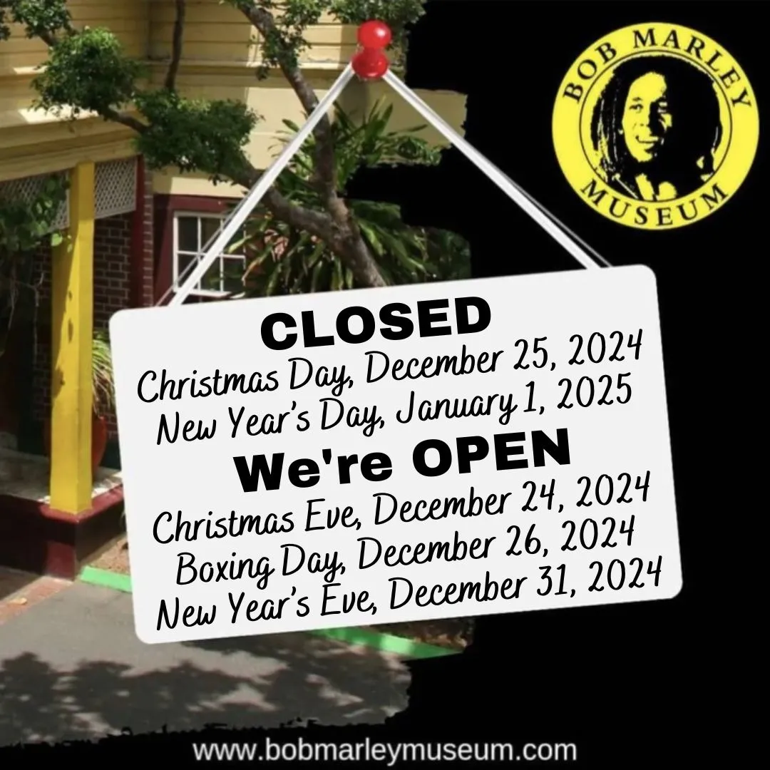 OPEN Holidays xmas 2024 text